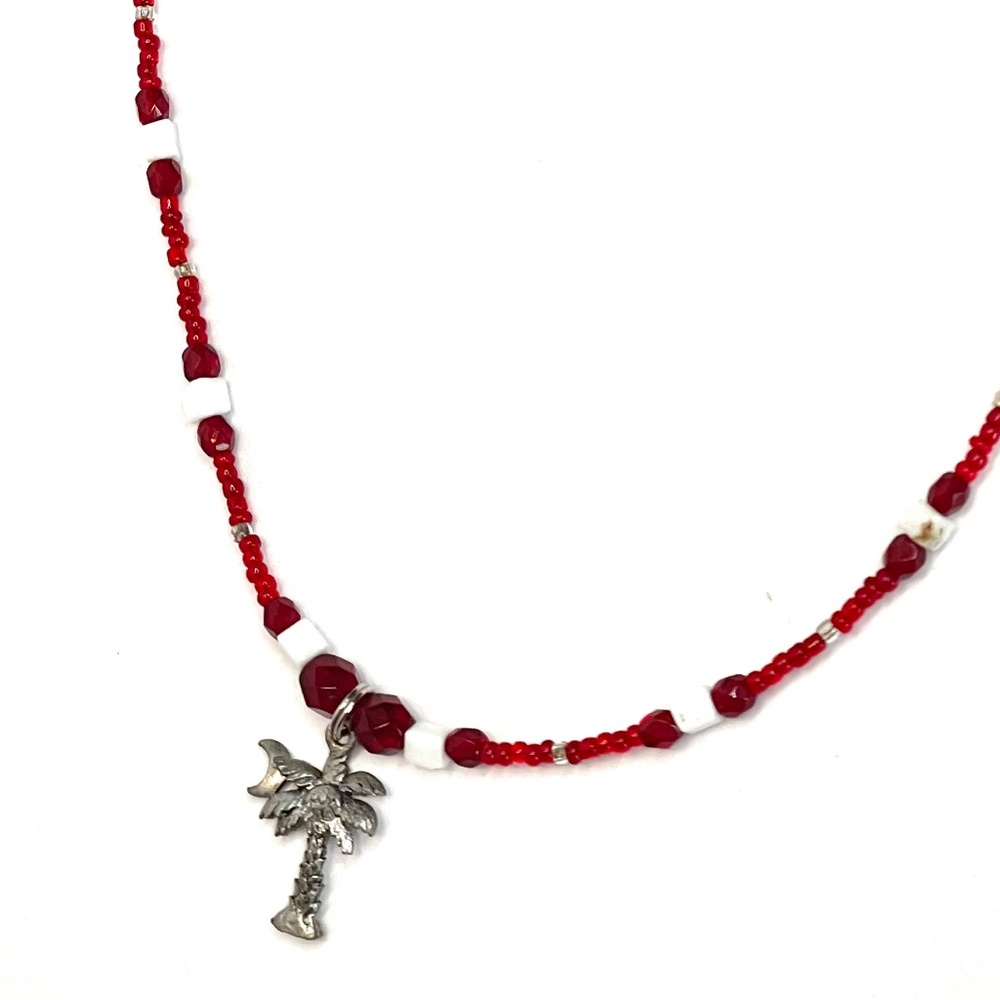 ANN PEDEN RED & WHITE SEED BEADS & PEWTER PALM TREE & MOON  BEACH NECKLACE 16”